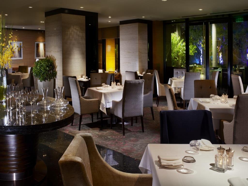 Oakwood Residence Pékin  Restaurant photo
